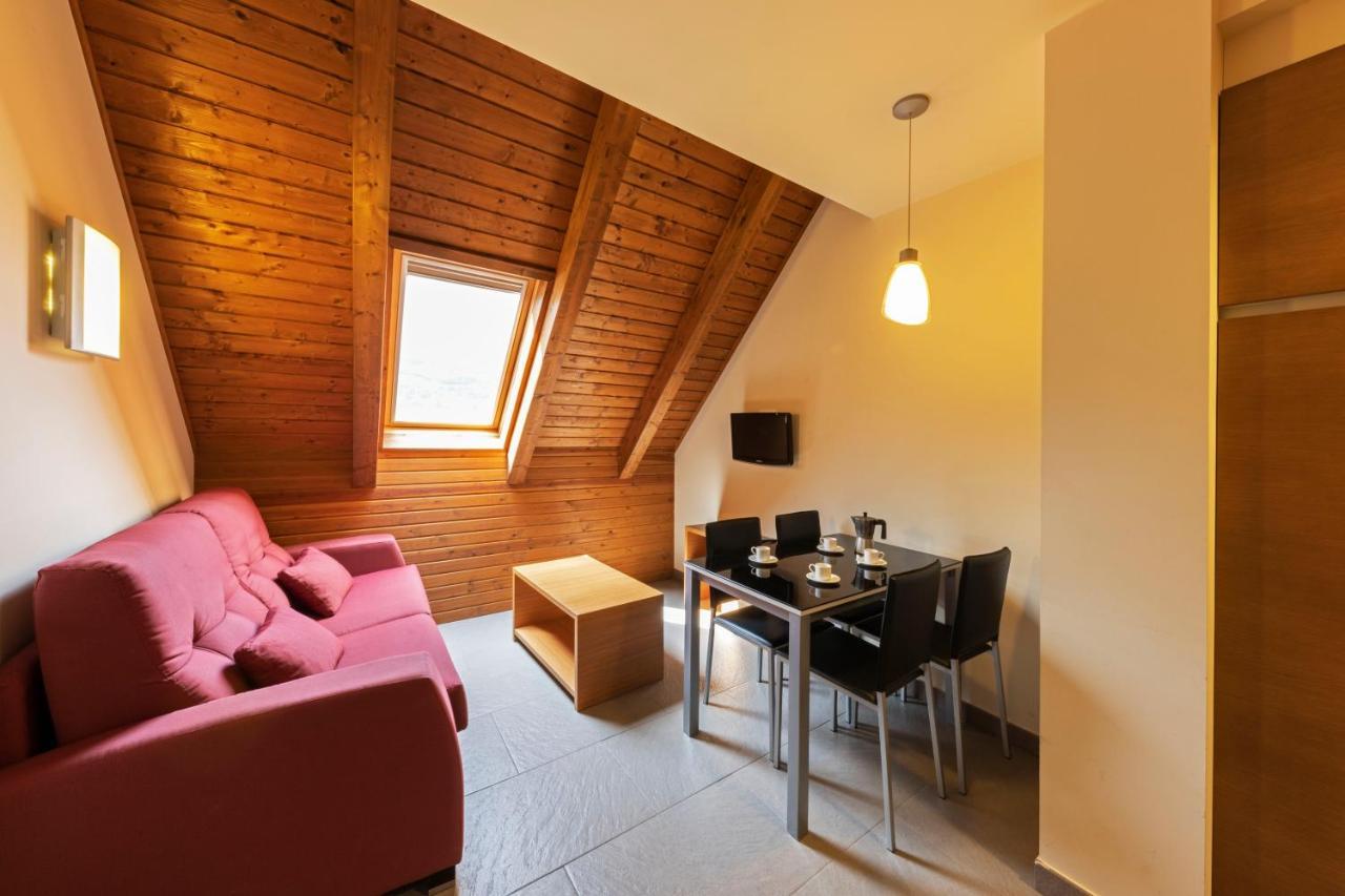 Aparthotel Trainera Esterri d'Àneu Esterno foto