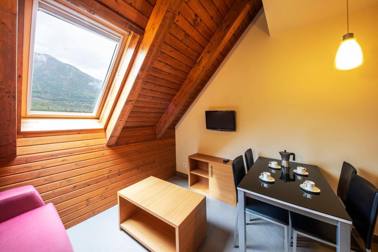 Aparthotel Trainera Esterri d'Àneu Esterno foto