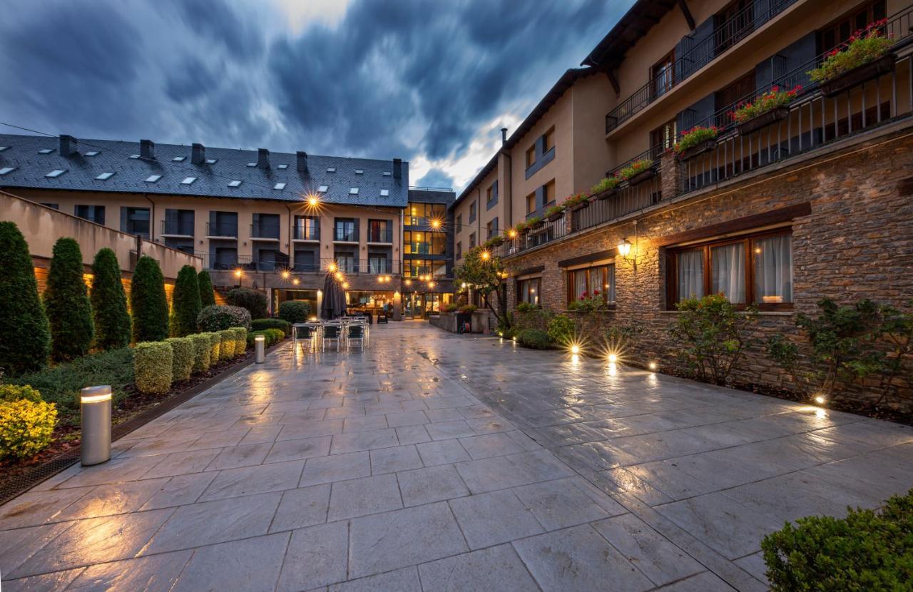 Aparthotel Trainera Esterri d'Àneu Esterno foto